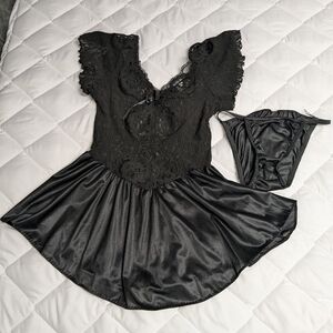 Seductive nightie by Cinema -small